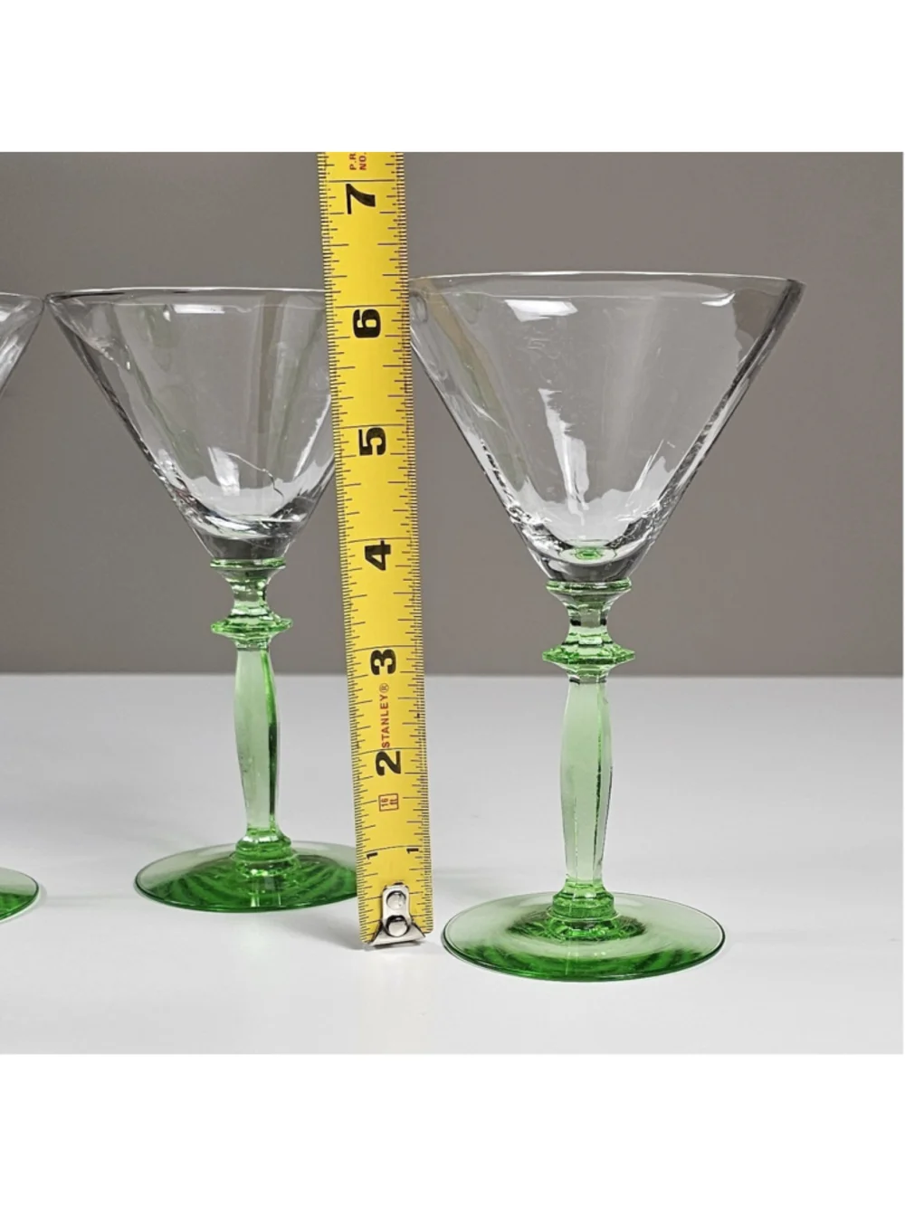 Elegant Green Uranium Stem Cocktail/Martini Glasses Set of 4 As-Is / Crafts